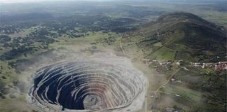 Recreación de un proyecto de minería buitre en Extremadura