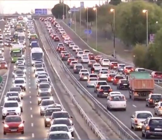 Atascos de entrada y salida de Madrid por la M 607 a las 08:00 horas