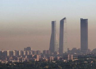 Contaminación en Madrid torres Chamartín