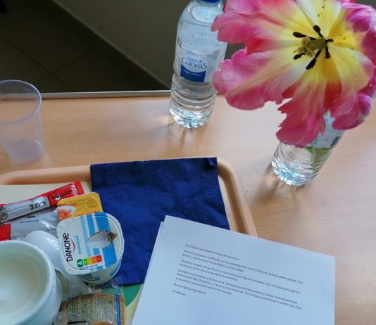 Javier Leal: desayuno con flores en la Fundación Jiménez Díaz de Madrid