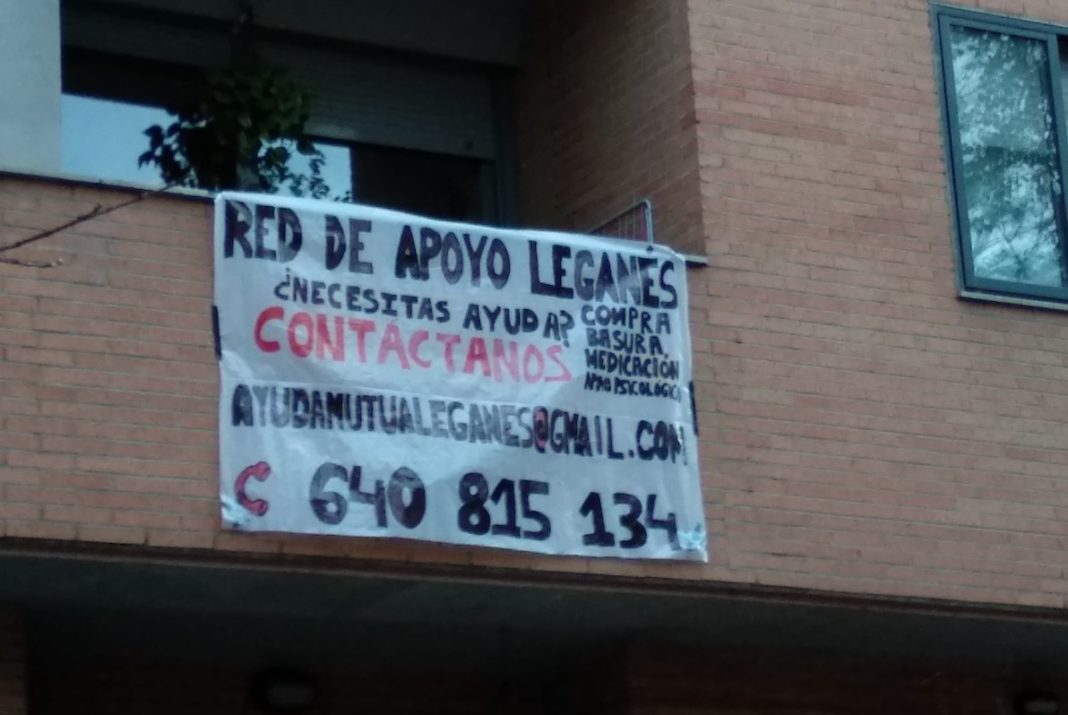 Pancarta de «Leganés red de apoyo»