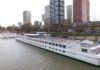 El MS Botticelli, de CroisiEurope, aloja en muelle Paris personal de enfermería movilizado por la pandemia de COVID-19