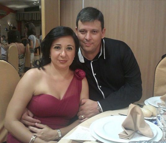 Paco Paredes con su mujer Lucía, enfermera