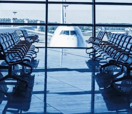 Turismo aeropuertos vacíos