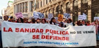 Manifestación de la «Marea Blanca» contra la privatización de la sanidad pública, Madrid 2020.