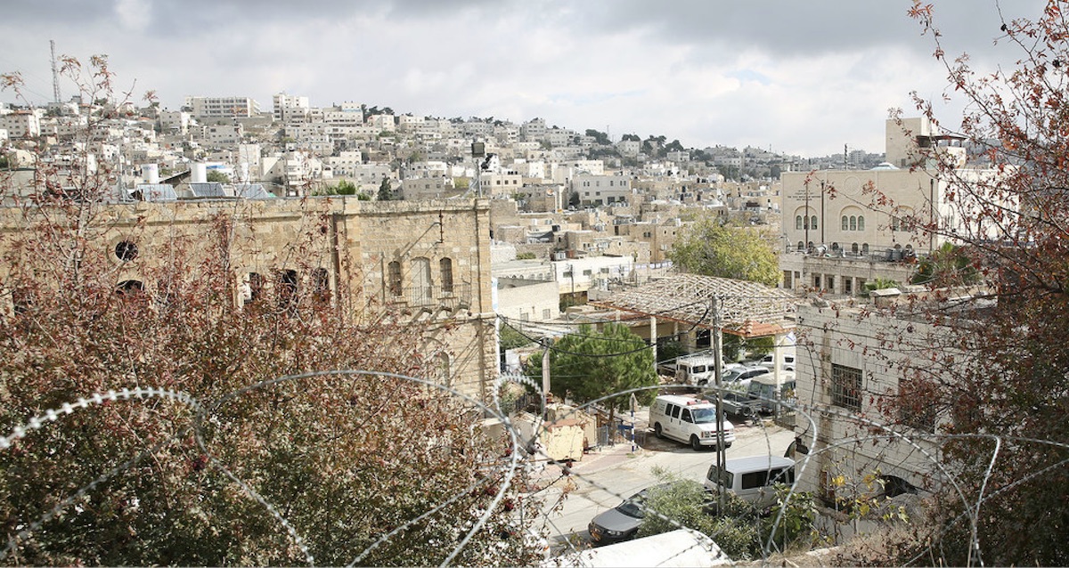 UNRWA/Marwan Baghdadi: El asentamiento Beit Hadassah en la zona H2 de Hebrón, Cisjordania