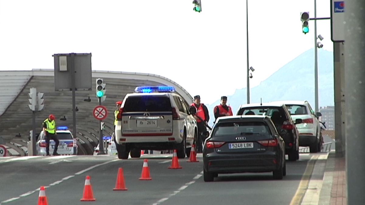 Control policial en las calles de Bilbao