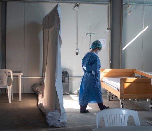 MSF centro Covid Lesbos © Enri Canaj