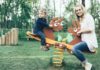 Menos divorcios y separaciones en Madrid madre hijo parque infantil