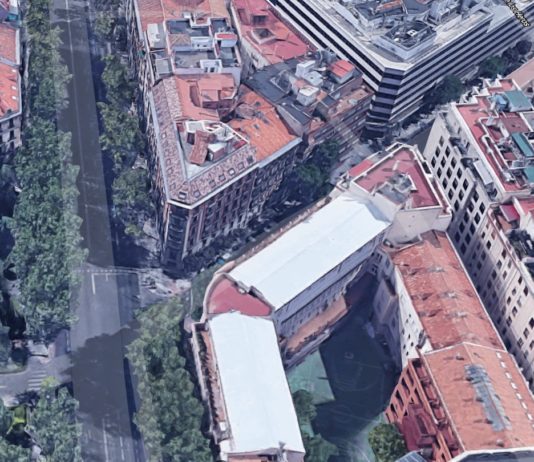Cruce de la calle Princesa con Ventura Rodríguez, Madrid