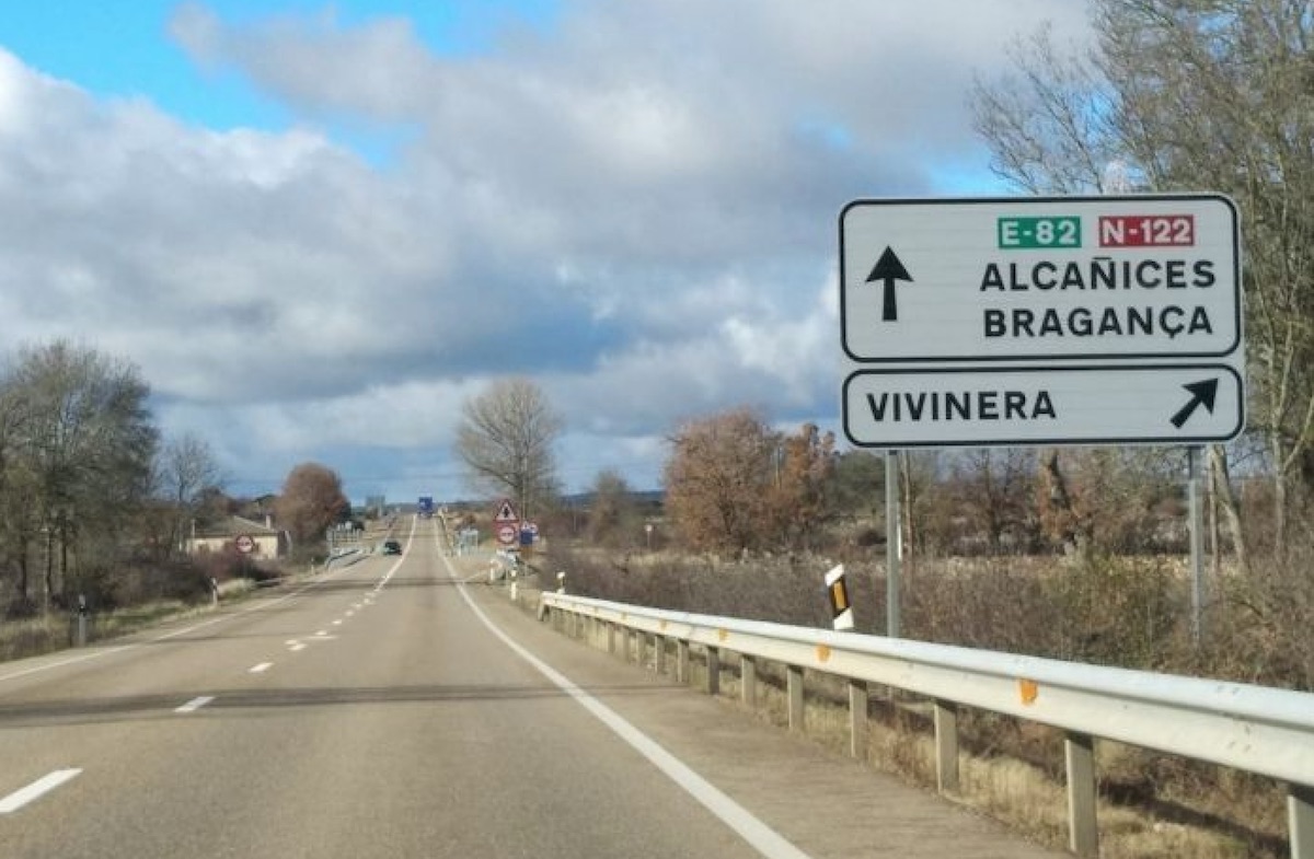 Carretera-Nacional-122-hacia-Portugal