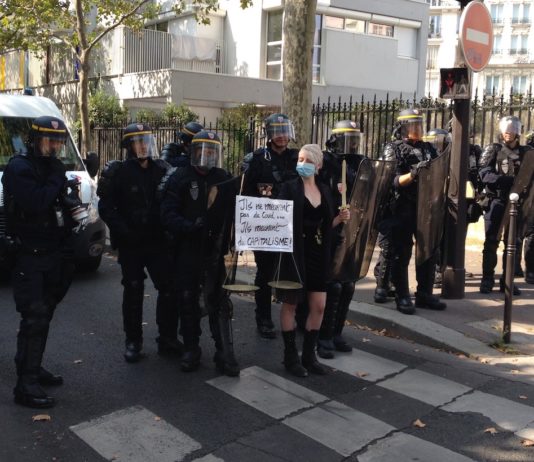 Paris 12SEP2020 cordon policial antimanifestante