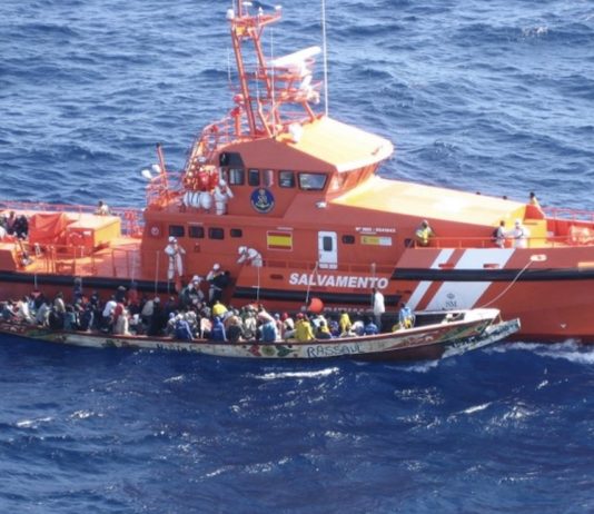 Salvamento marítimo pateras