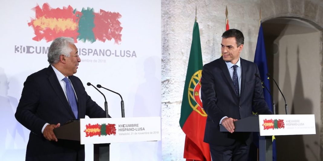 António Costa y Pedro Sánchez en la cumbre ibérica de 2018
