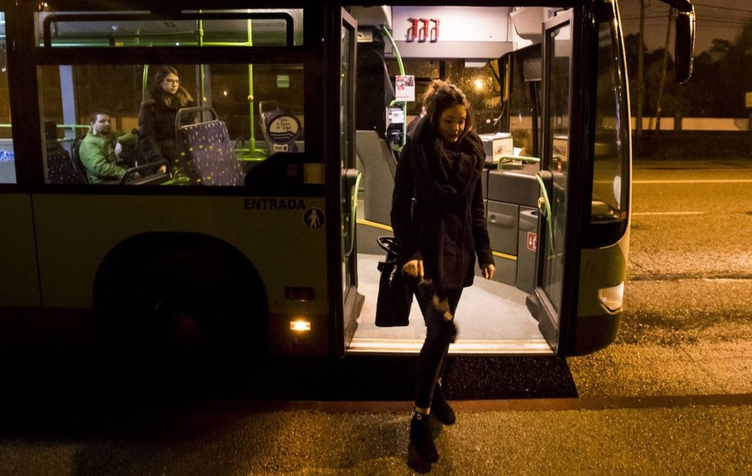 Autobuses: paradas nocturnas a demanda