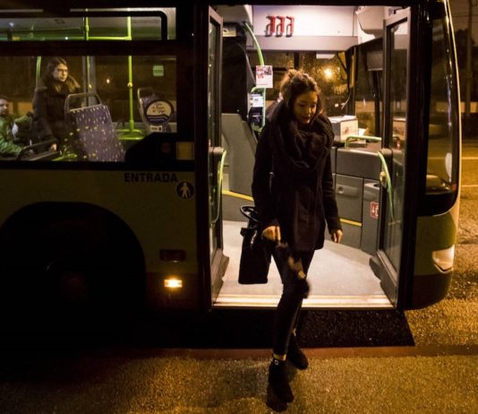Autobuses: paradas nocturnas a demanda