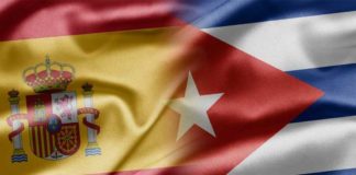 España y Cuba banderas unidas
