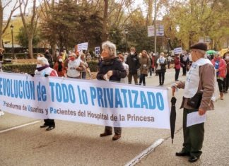 El Gobierno alerta sobre la creciente dependencia del sistema sanitario de la gestión privada Marea Blanca Hospital Princesa Madrid 29NOV2020