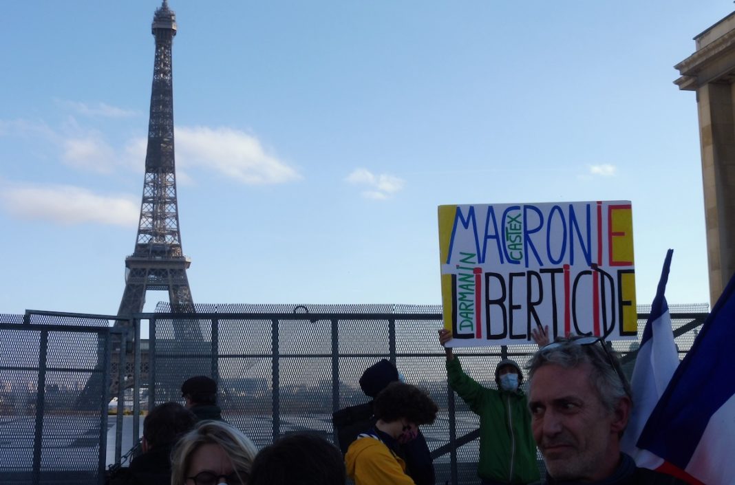 Paris 21NOV2020 Macron liberticida