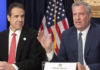 Alcalde de Nueva York pronostica un cierre total de la ciudad después de Navidad Andrew Cuomo, gobernador republicano del Estado, y Bill de Blasio, alcalde demócrata de Nueva York, en una comparecencia pública sobre la pandemia de la COVID-19