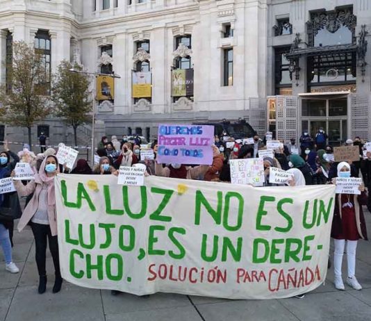 Cañada Real, protestas en la Plaza de Cibeles de Madrid