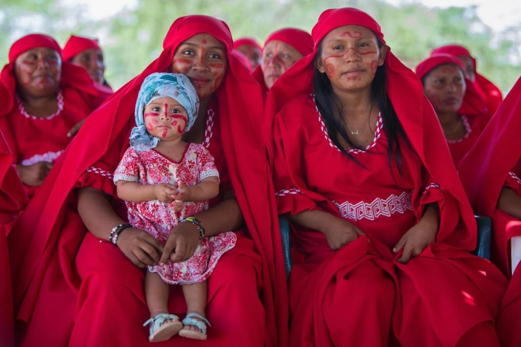 Mujeres Wayúu en Colombia