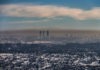 La ciudad de Madrid fotografiada desde el embalse de El Pardo donde se puede apreciar la alta carga de componentes contaminantes atmosféricos. ©️Greenpeace / Pedro Armestre