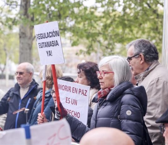 Derecho a morir con dignidad