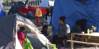 UNICEF/César Amador Solicitantes de asilo en el campamento de Matamoros, en México, a la espera de sus audiencias de inmigración