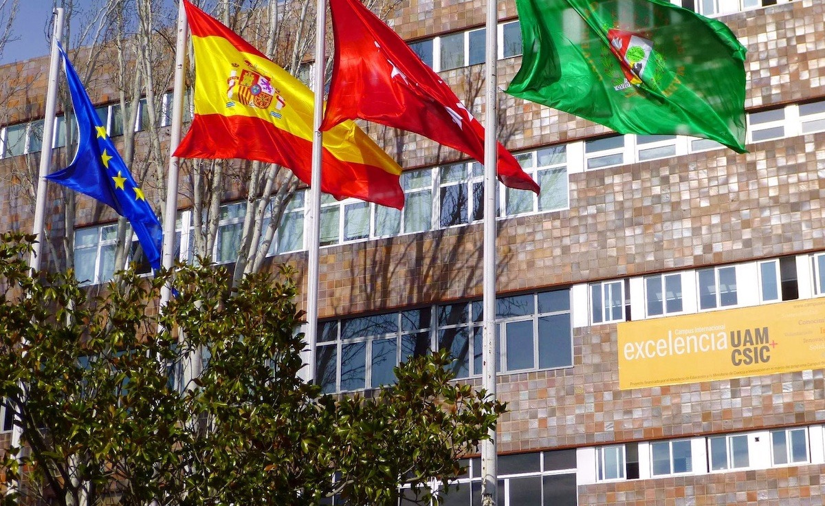 Universidad Autónoma de Madrid banderas