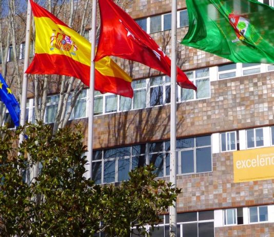 Universidad Autónoma de Madrid banderas