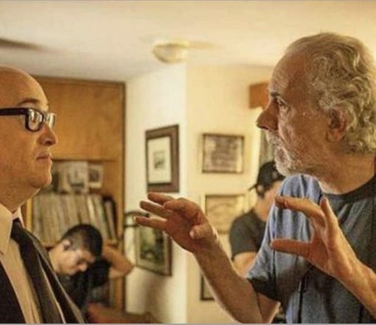 Javier Cámara dirigido por Fernando Trueba en una escena de «El olvido que seremos»