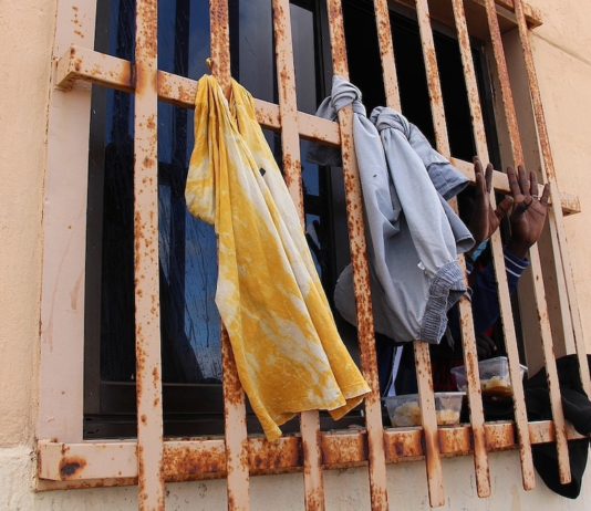 Amnistía inmigrantes Nave del Queso Canarias