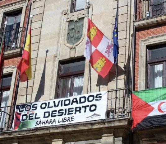Fachada del Ayuntamiento de Zamora expresando solidaridad con el Sahara