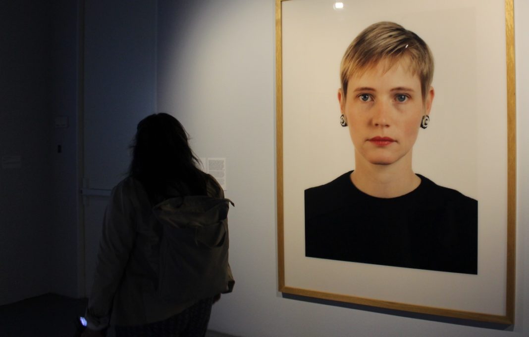 © J.Carlos Santana: Museo Pompidou Málaga, Dar la cara, retrato
