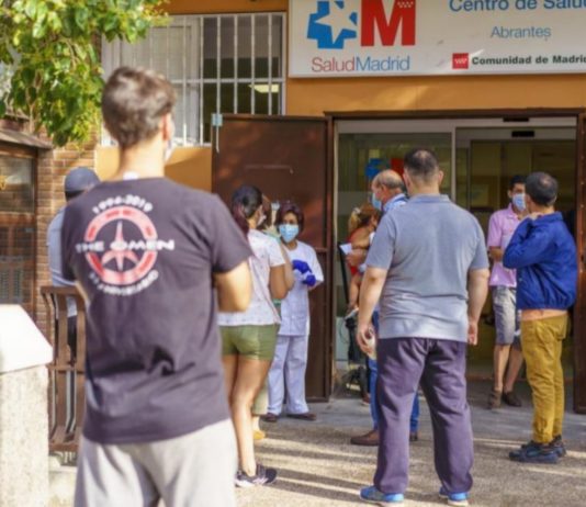 Colas triaje centros de salud de Madrid