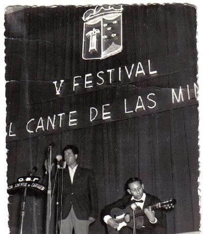 El Niño Alfonso y el guitarrista Mariano Fernández en el V Festival del Cante de las Minas de La Unión