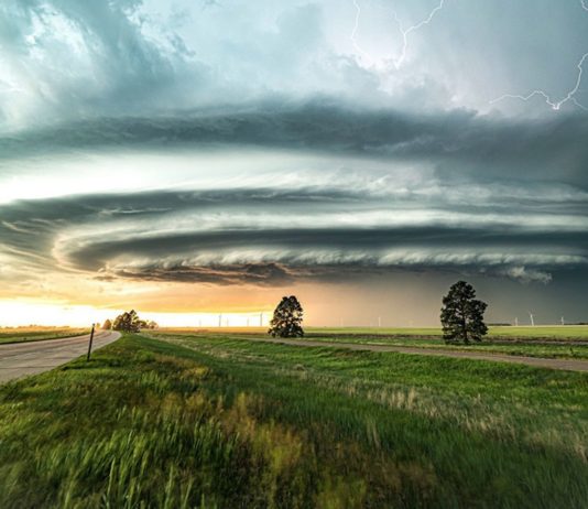 OMM/Guillaume Hobam Nubes supercelulares sobre Burling en el estado de Colorado, en los Estados Unidos.