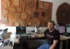 Fabien Langenegger en su laboratorio en Laténium