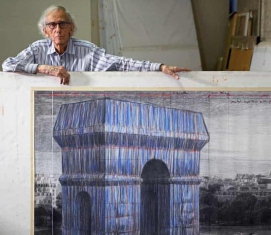 Christo empaqueta Arco del Triunfo en París