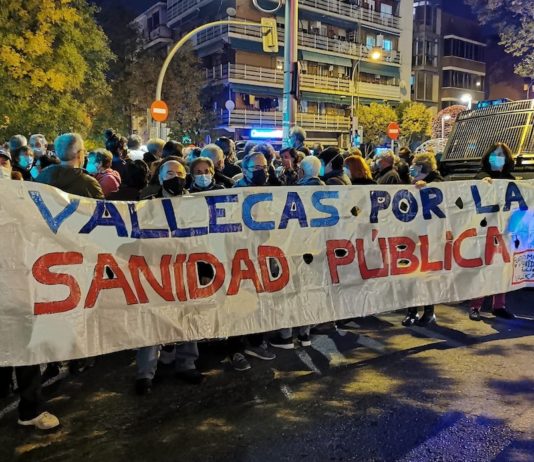 Vallecas pancarta salud publica 11NOV2021