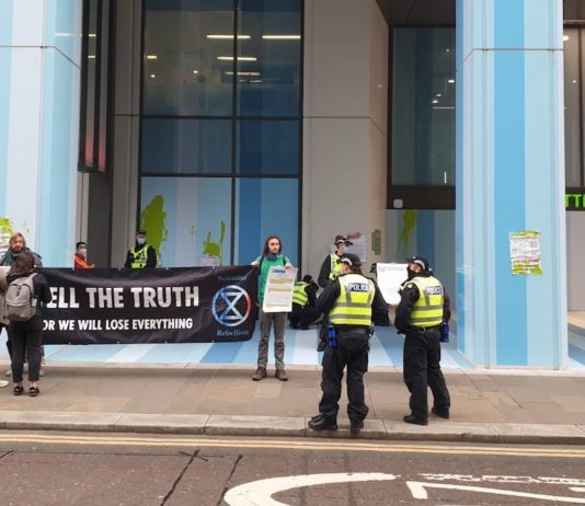 esXrebellion Glasgow 12NOV2021 Sede Iberdrola © Mar Sierra