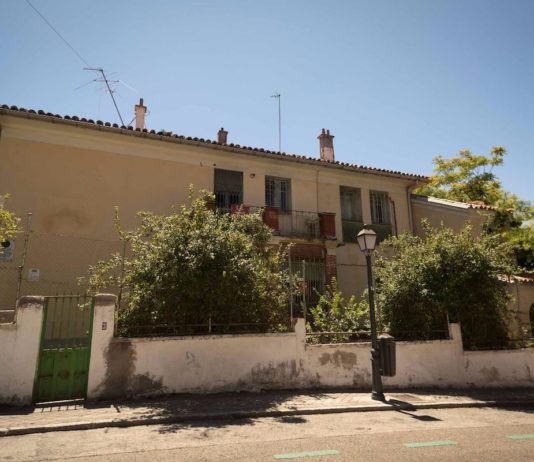 Vicente Aleixandre casa fachada a calle