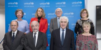 Gustavo Suárez Pertierra y miembros de la Comisión Permanente de UNICEF elegidos en febrero 2022