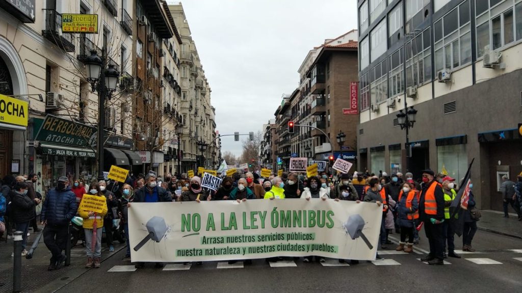 Manifestación en el centro de Madrid contra la Ley Ómnibus. 26FEB2022