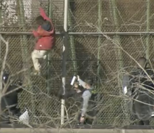 Melilla valla migrante 3MAR2022