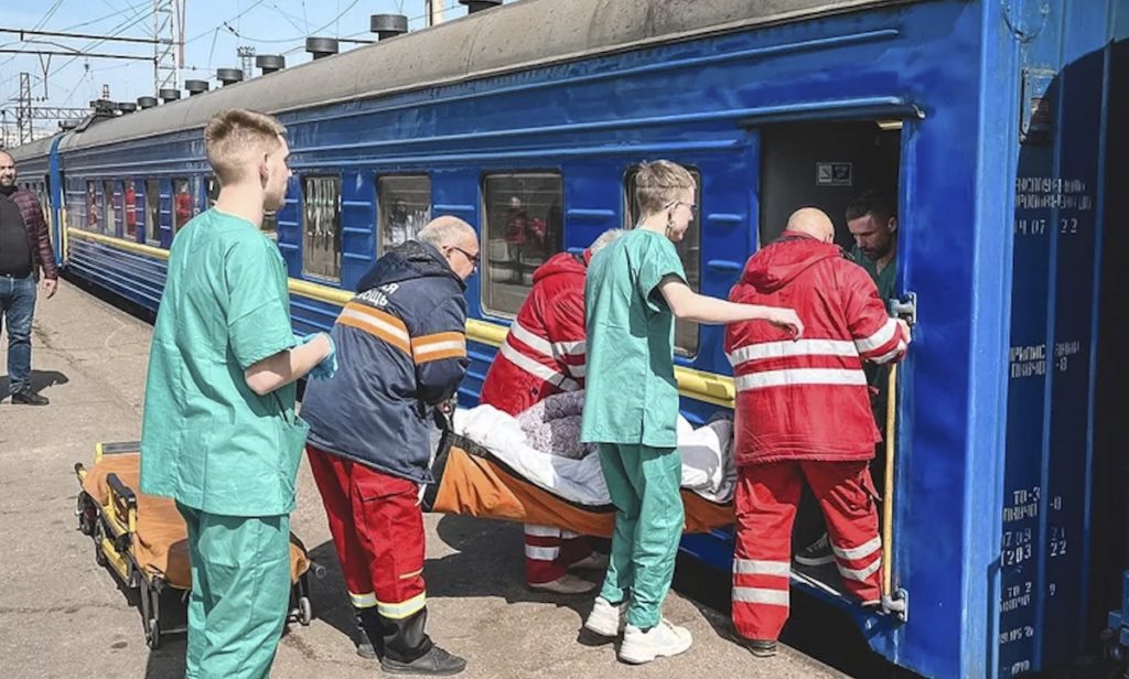 MSF Ucrania tren medicalizado embarque