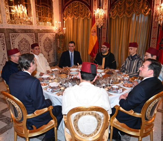 Sánchez con Mohamed VI en Rabat 07ABR2022