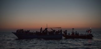 MSF Geo Barents rescate nocturno 15AGO2021