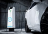 Vehículos coches eléctricos recarga